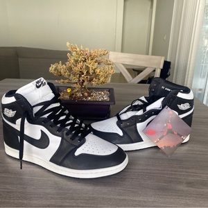 Jordan 1 85’ black and white